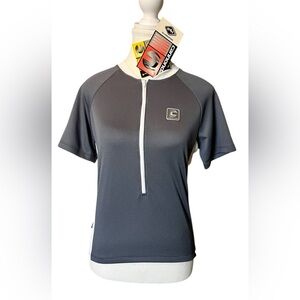 NWT Women’s Cannondale Biking Jersey. Size S